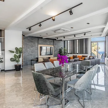 Vilă Cimentepe Deluxe 1 - With Heated Pool & Close To Yalikavak Marina Bodrum