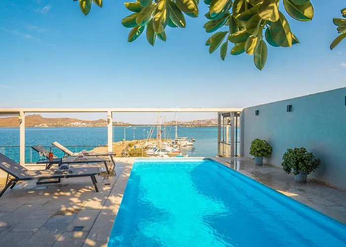 Cimentepe Deluxe 1 - With Heated Pool & Close To Yalikavak Marina *