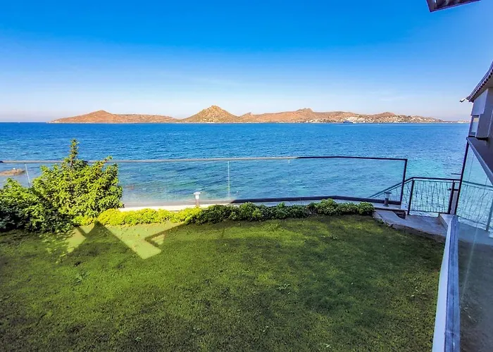 Villa Cimentepe Deluxe 1 - With Heated Pool & Close To Yalikavak Marina *