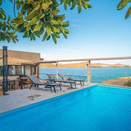 Cimentepe Deluxe 1 - With Heated Pool & Close To Yalikavak Marina 别墅