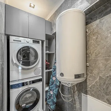 Cimentepe Deluxe 1 - With Heated Pool & Close To Yalikavak Marina 别墅 *