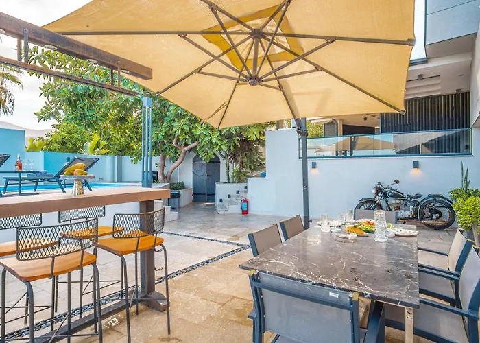 Cimentepe Deluxe 1 - With Heated Pool & Close To Yalikavak Marina * Bodrum