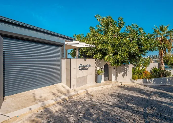 Cimentepe Deluxe 1 - With Heated Pool & Close To Yalikavak Marina